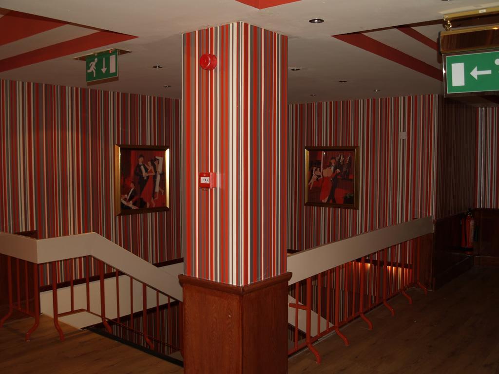 Antonine Hotel 福尔柯克 外观 照片